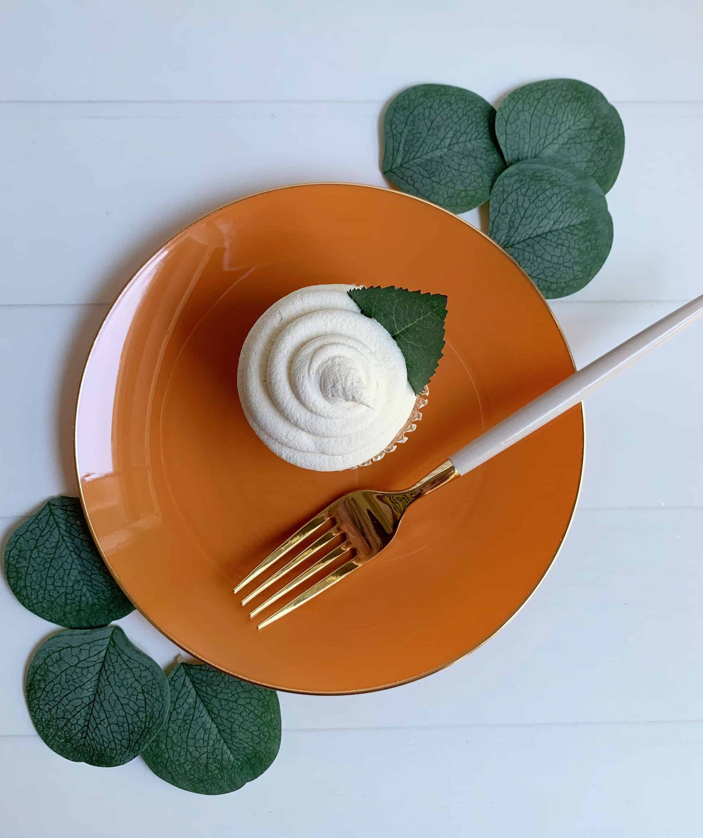 Amber Pumpkin with Gold Edge Dessert Plates 7.25"