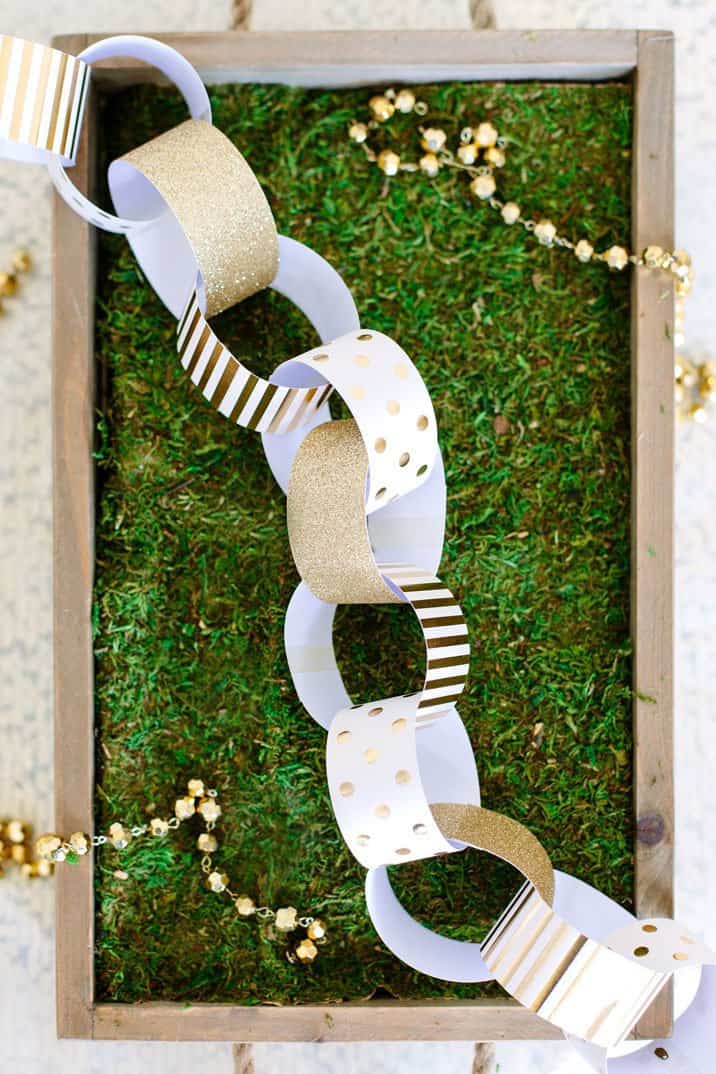 You are never too old to decorate with paper chains! These elegant gold and white paper chain kits are the perfect addition to decorate the tree