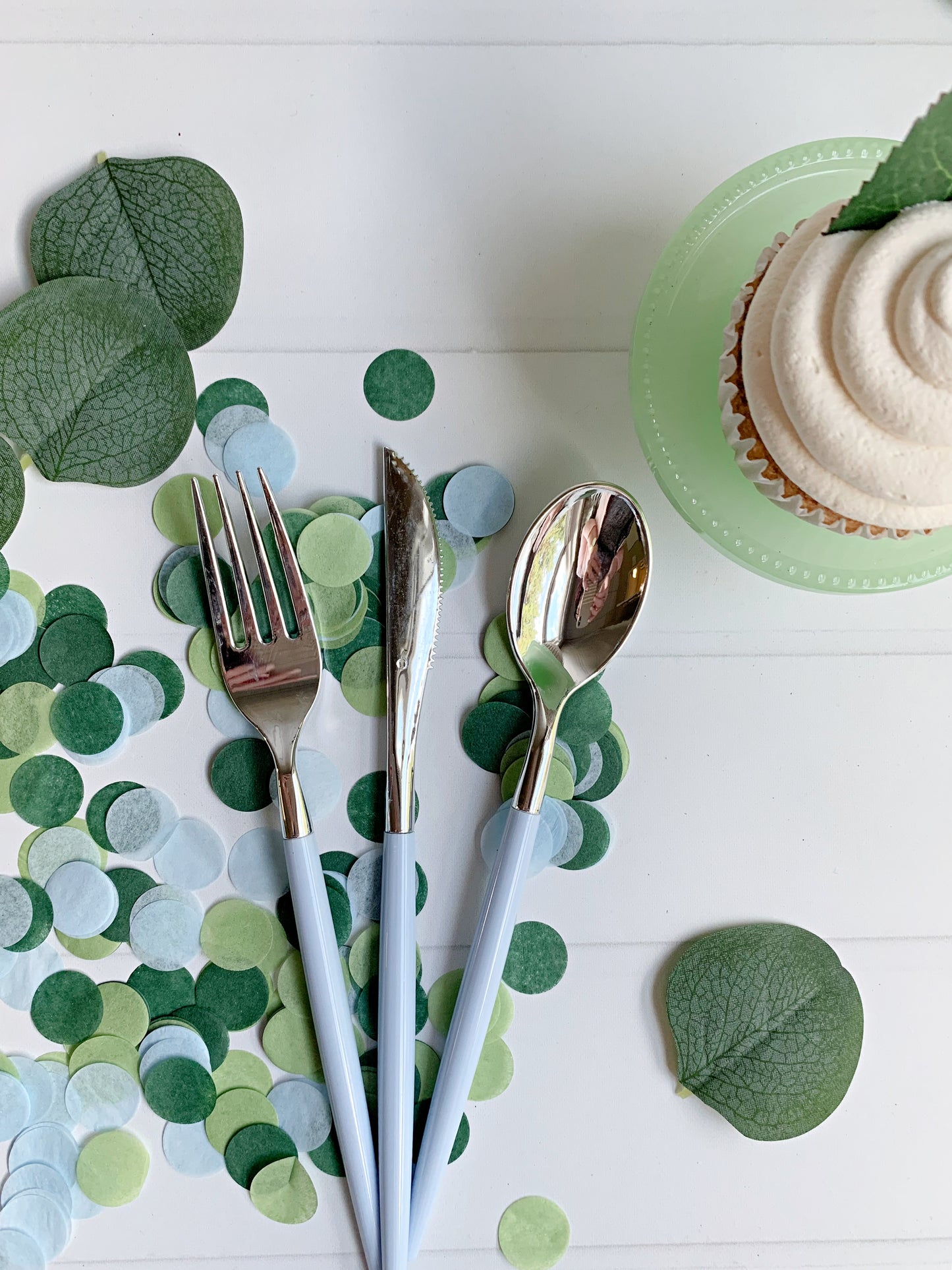 Ice Blue & Silver Plastic Silverware Set 32 Pieces - Premium Cutlery for Weddings & Parties