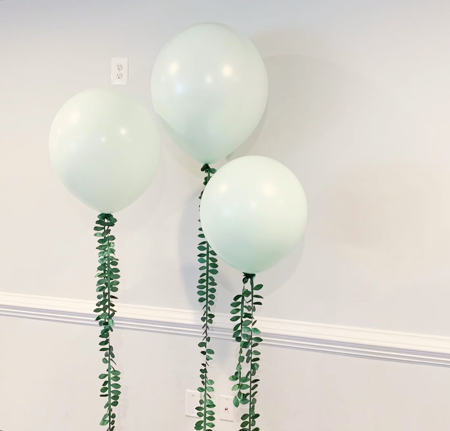 Set of 3 Mint Balloons 18"