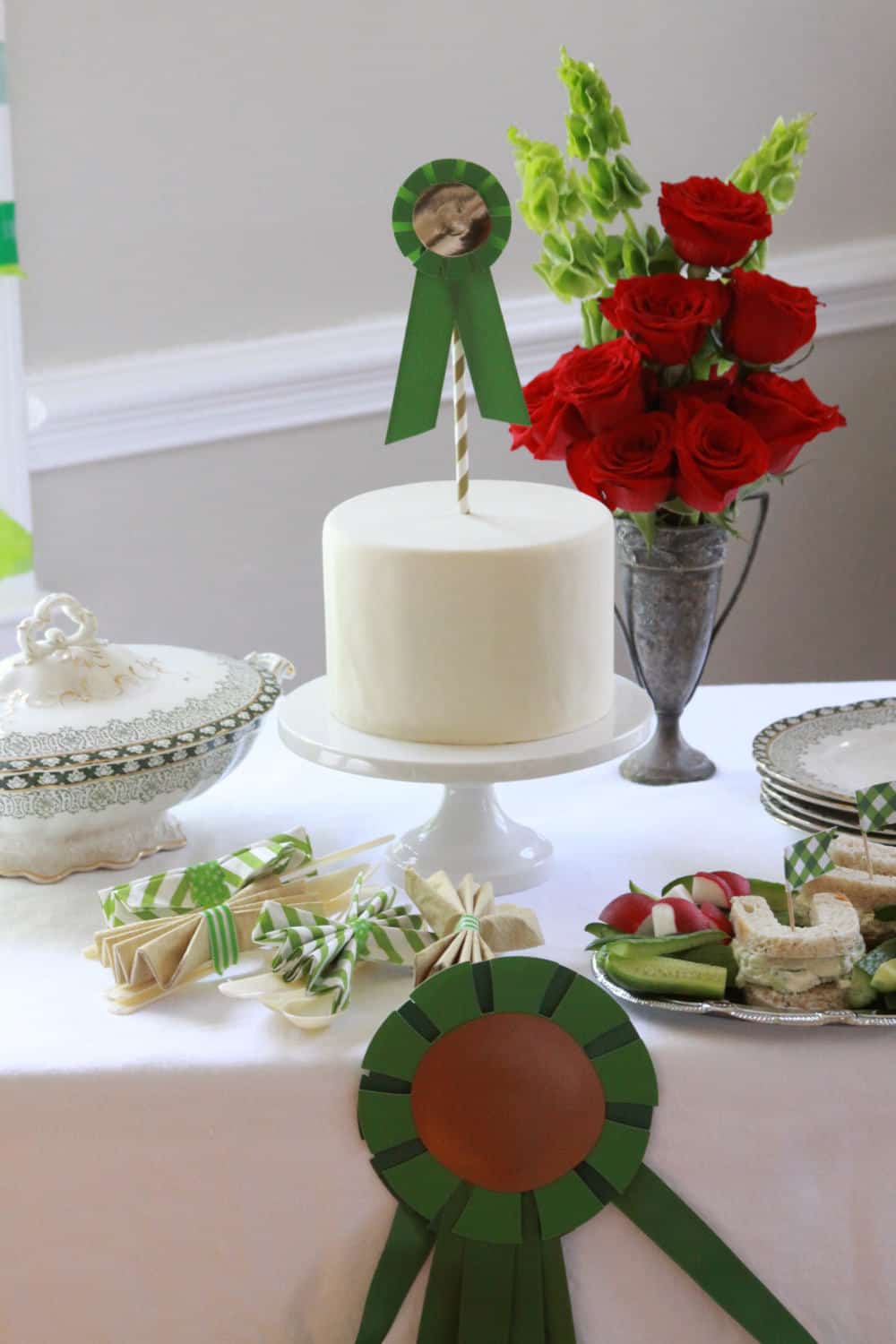 Kentucky Derby Horse Show Ribbon Decorations in green - perfect derby party decor