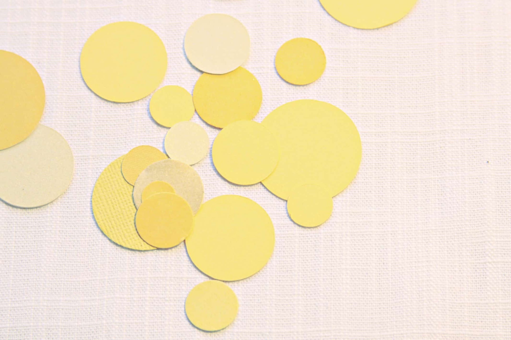 Lemon yellow paper table confetti