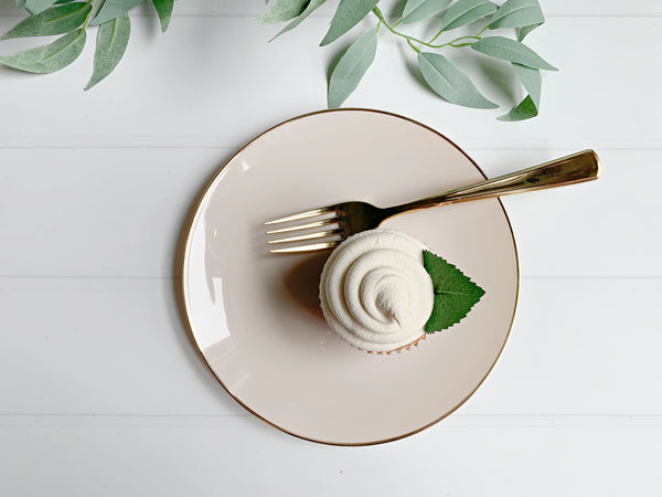 Linen Beige Plastic Plates with Gold Rim 7.5" - Premium Appetizer Dessert Plates 10 Pack