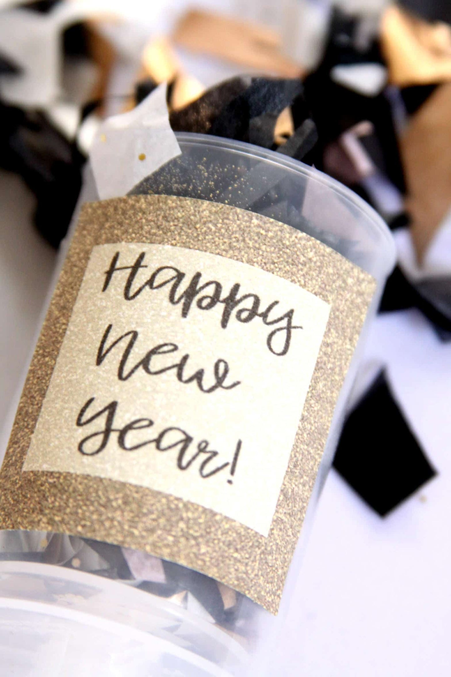 New Year's Eve Confetti Poppers