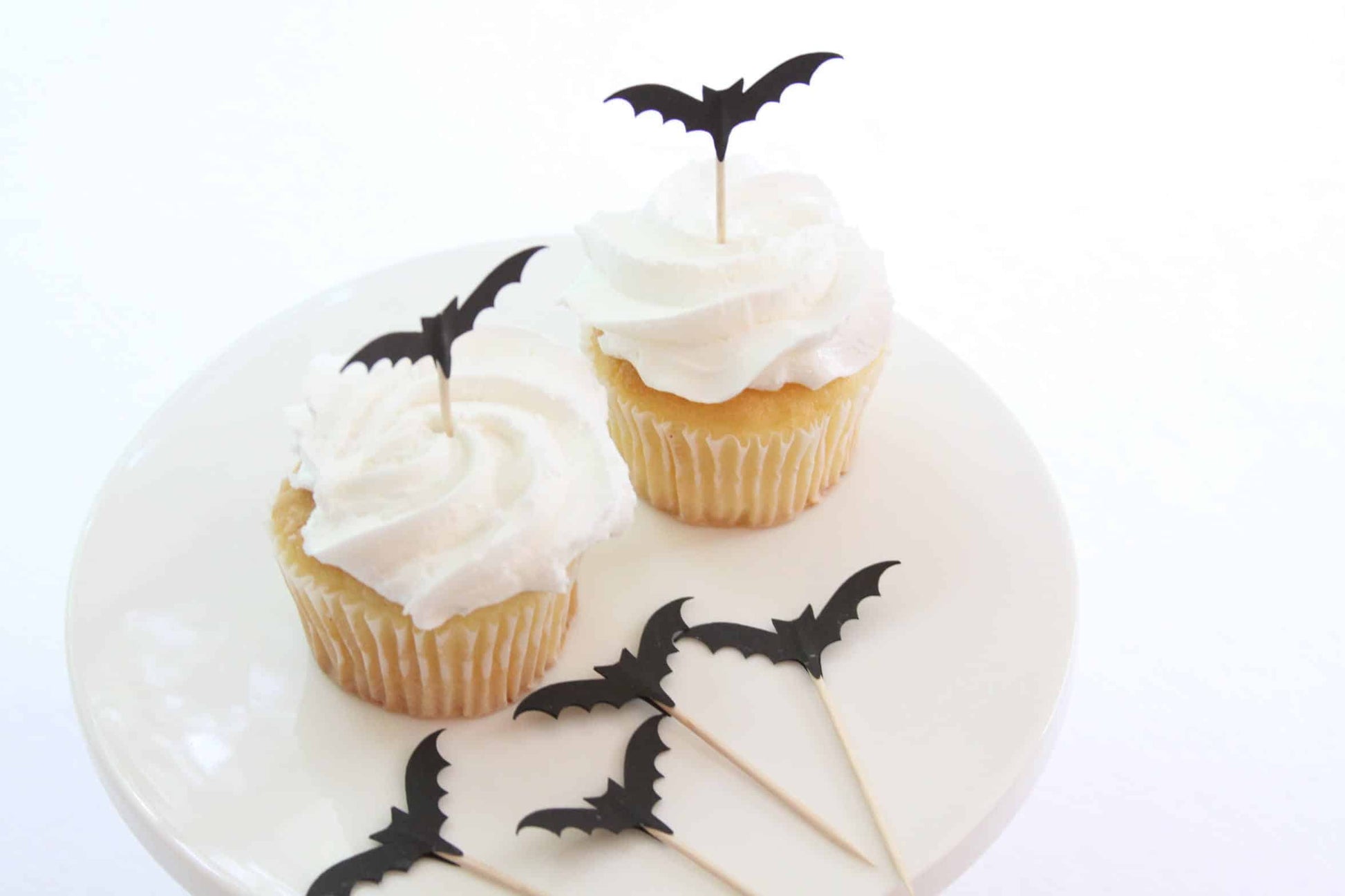 Spooky Bat Cupcake Toppers for a Halloween party of classroom party